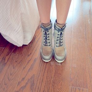 Alberto Fermani Platform Wedge Boots Size 9